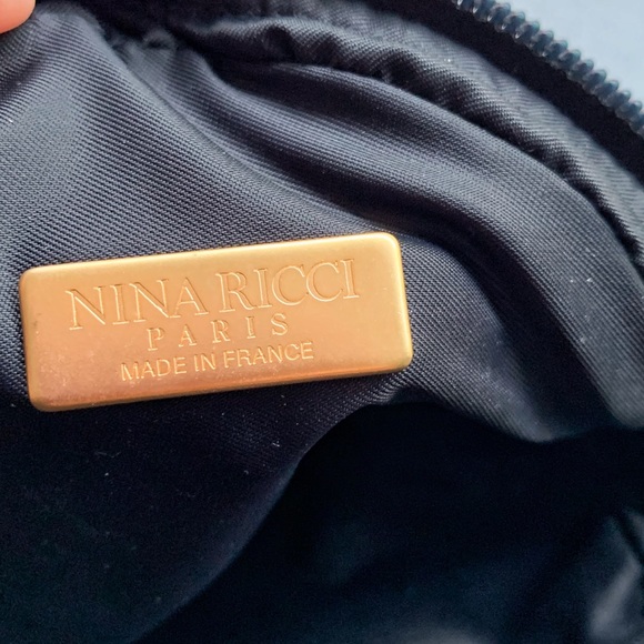 NWOT Nina Ricci Paris make up bag - Picture 4 of 5